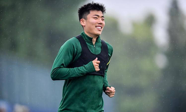 家庭条件宽, 少了压力, 机会 家庭条件宽, 少了压力, 机会